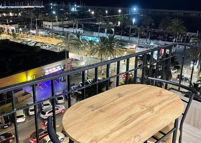 Perla 6 Playa * 푸엔히롤라